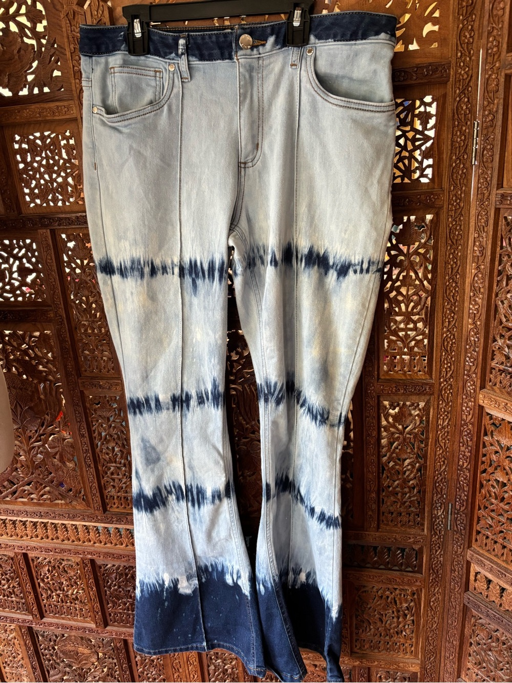 VENUS Light Blue and Dark Blue Tie-Dye Flare Jeans